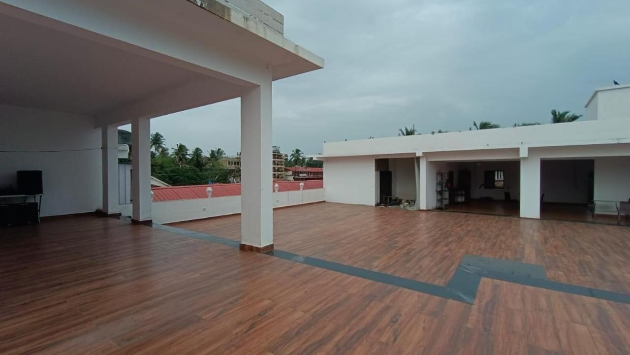 Fabexpress Neo Calangute Beach Resort Exterior foto