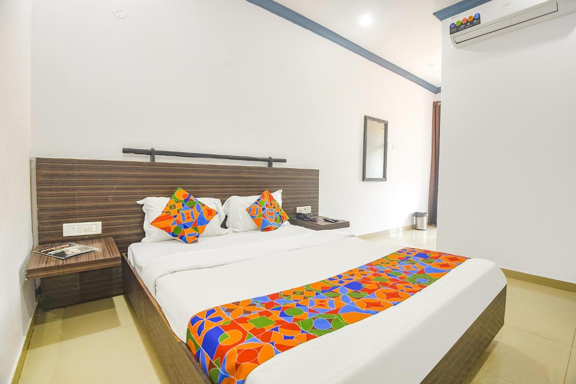 Fabexpress Neo Calangute Beach Resort Exterior foto